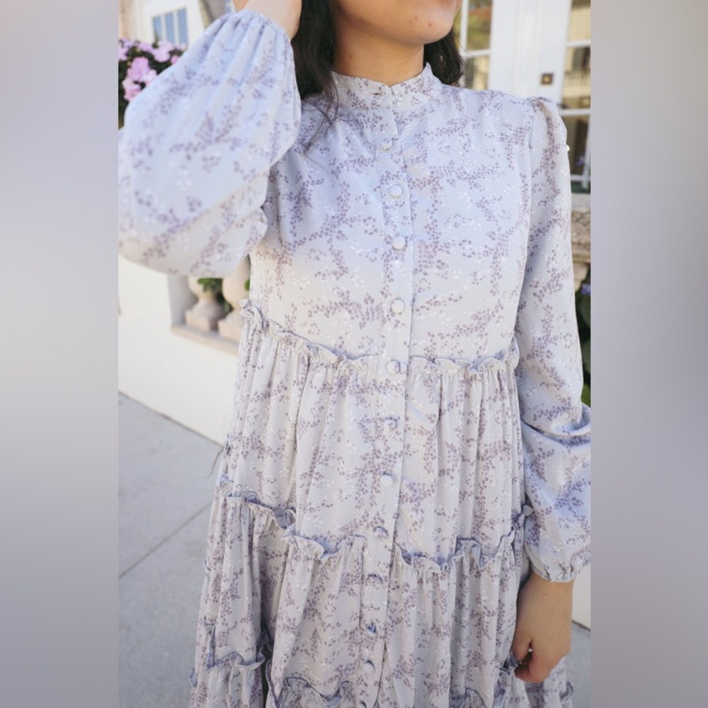 Elegant Floral Maxi Dress - Picture 2 of 8